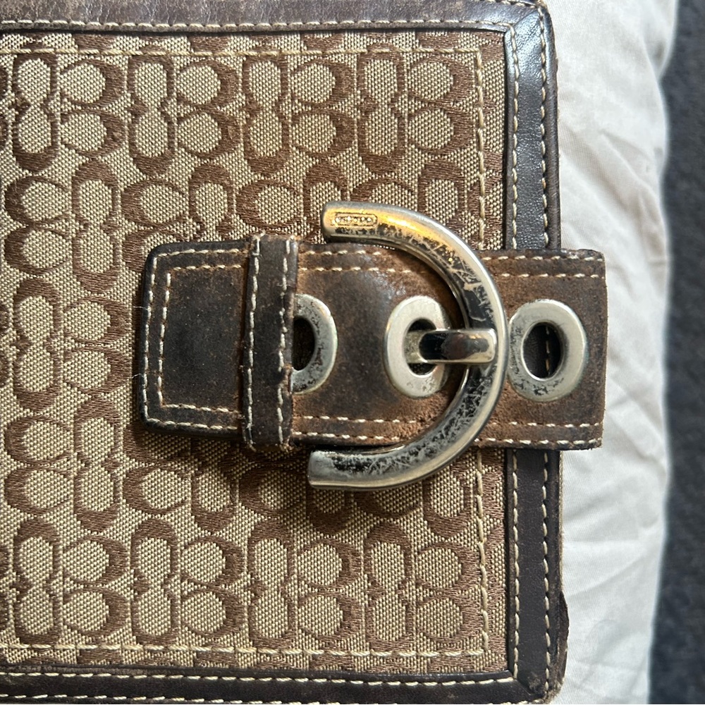 Vintage Coach SoHo Canvas Monogram Brown Wallet with Buckle - Picture 2 of 12